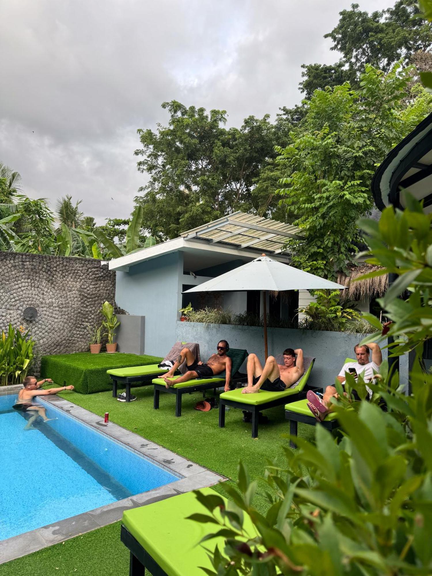 The Jungle Hostel Canggu Екстериор снимка