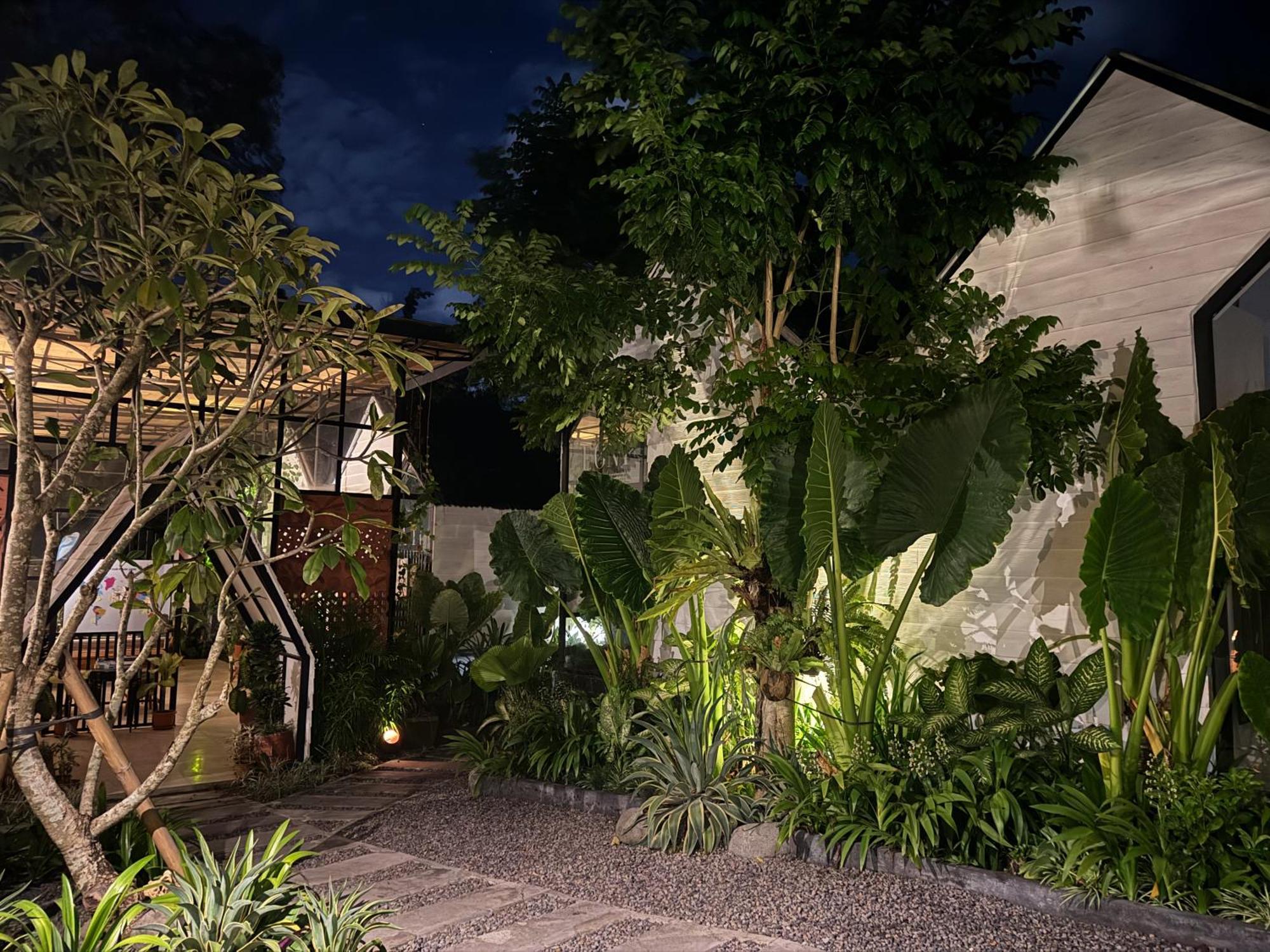 The Jungle Hostel Canggu Екстериор снимка