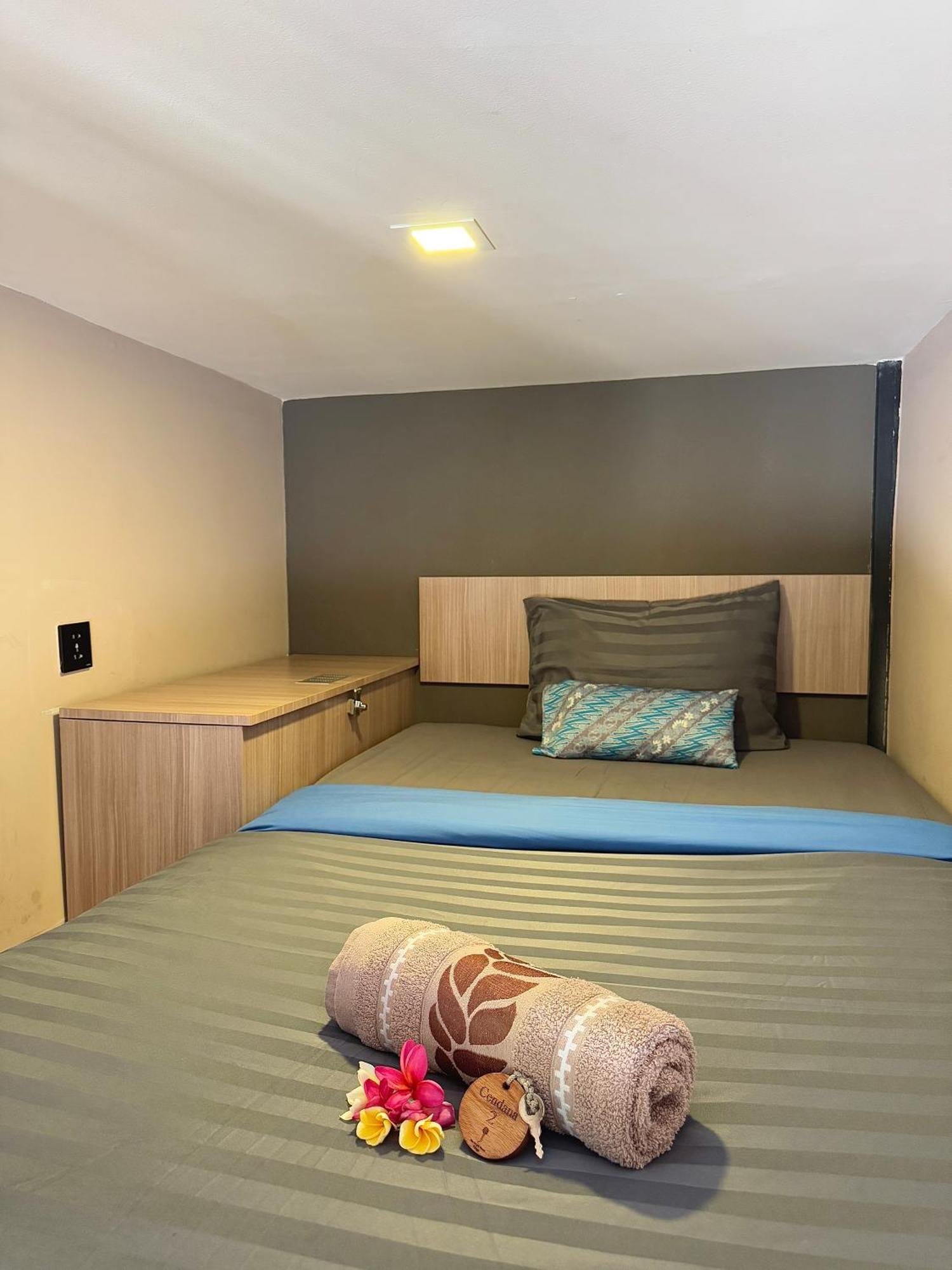 The Jungle Hostel Canggu Екстериор снимка